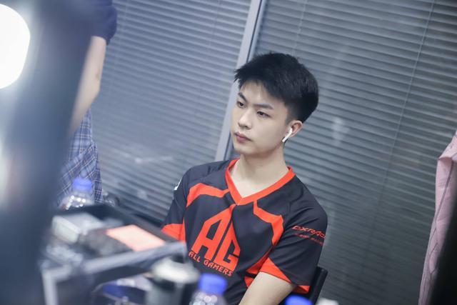 G2与 3DMAX 的比赛预测与分析；在2024年完美世界上海Major：欧洲RMR B